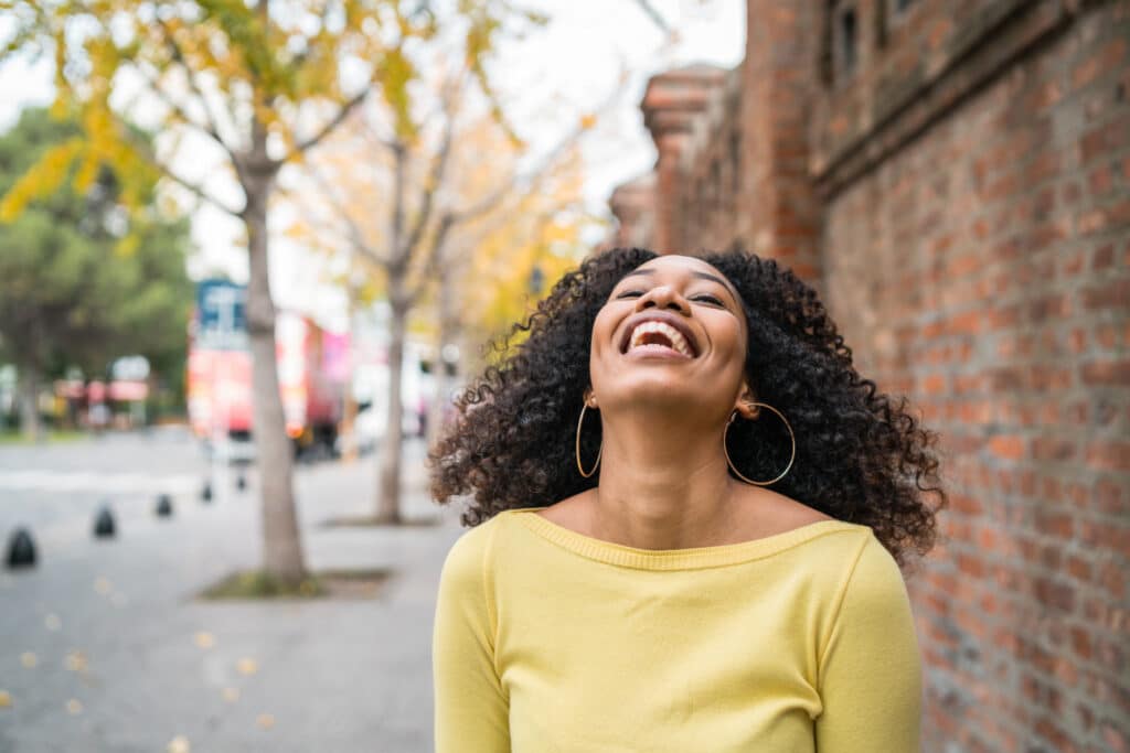 A moeda invisível que traz felicidade instantânea - A moeda invisível que traz felicidade instantânea -