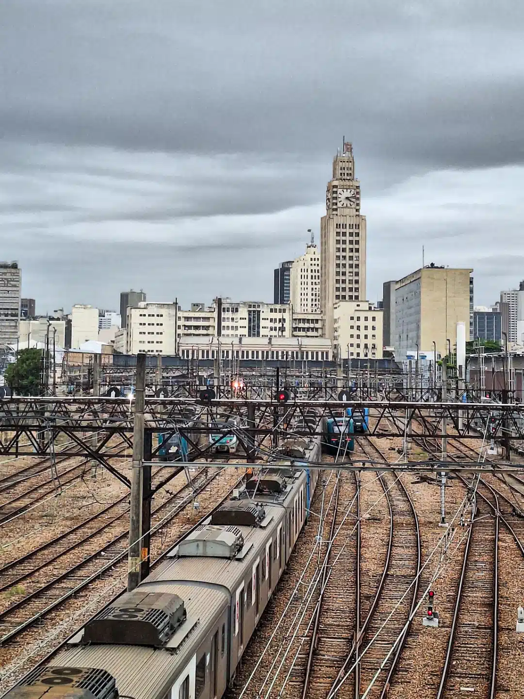 Segunda-feira (27/10) com previsão de mudança de tempo na cidade do Rio; chuva à tarde