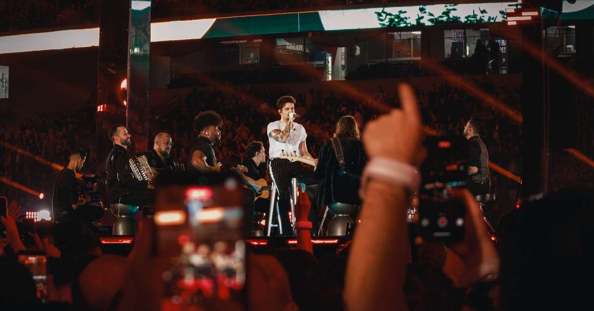 Após shows esgotados, Luan Santana planeja transformar Registro Histórico em turnê: 'Merece ir para estrada'