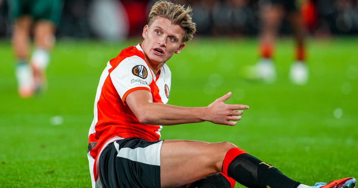 Van Persie passeert Steijn voor topper tegen PSV