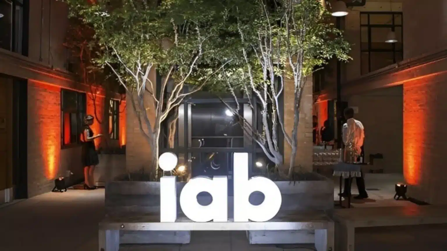IAB Brasil promove 'masterclass' gratuita e curso sobre aplicação prática de IA