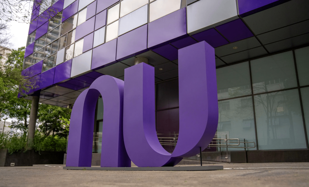 Nubank anuncia novo modelo híbrido para 2026