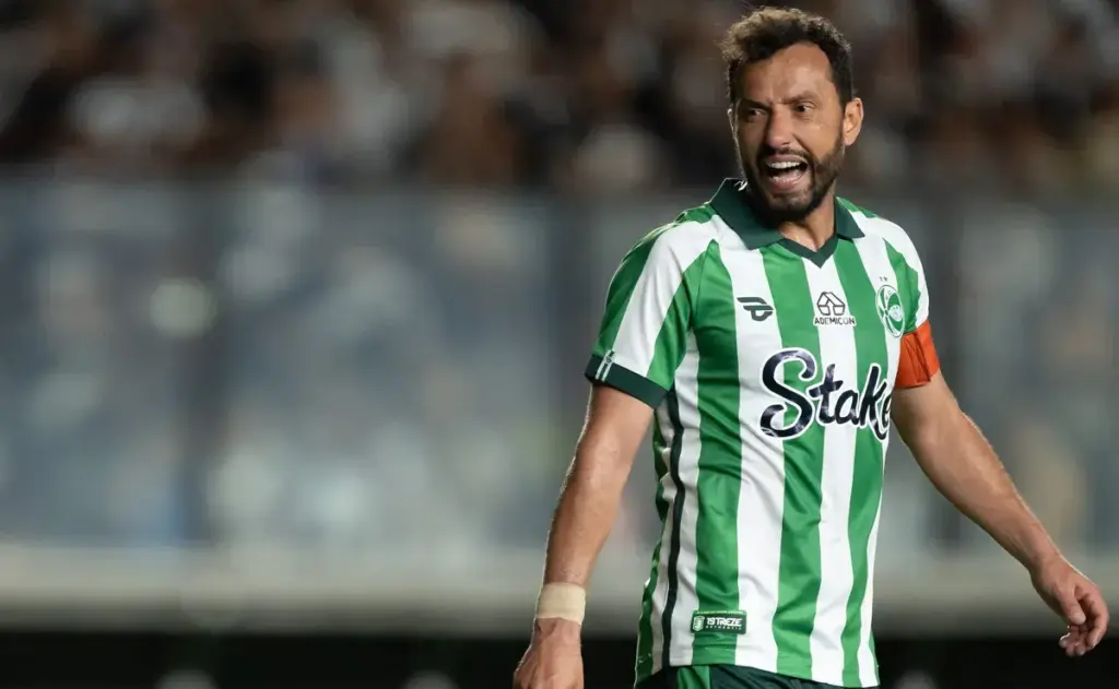 Nenê, do Juventude, avalia adiar aposentadoria e seguir jogando em 2026