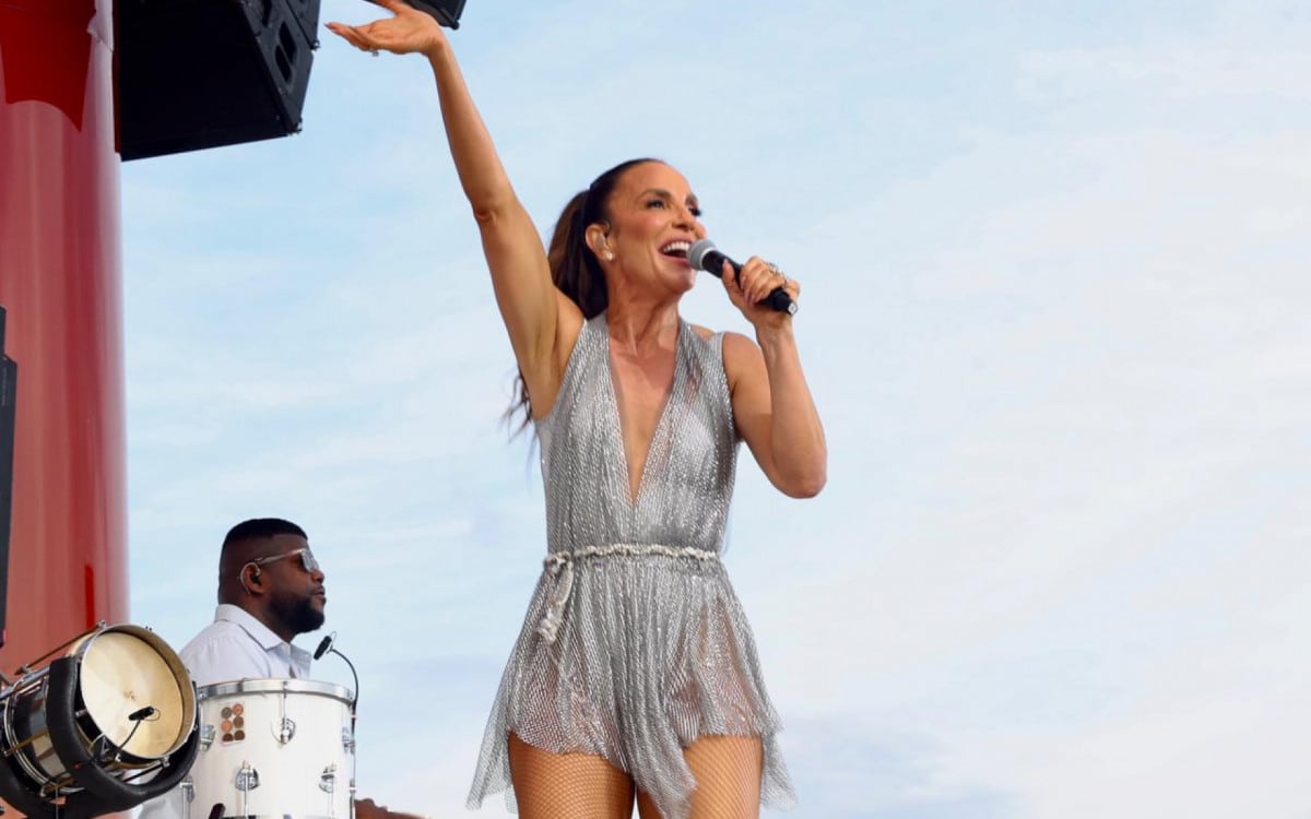 Famosos marcam presença no 'Ivete Clareou' no Rio de Janeiro | Celebridades