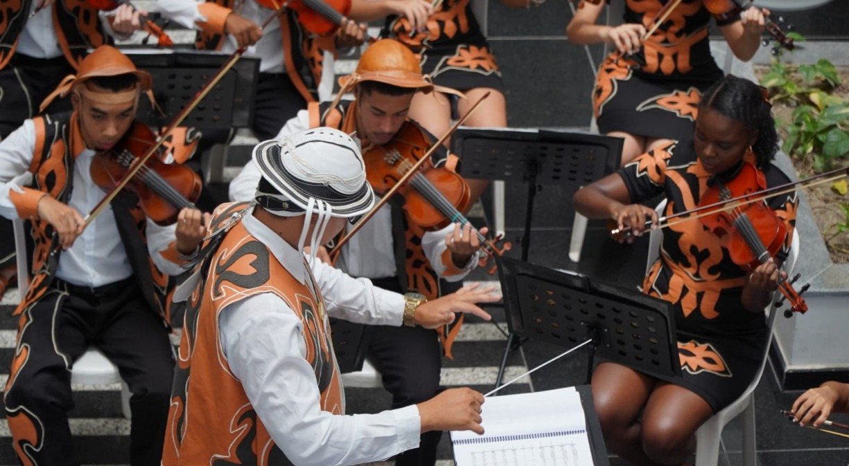 Orquestra Meninas e Meninos da Alegria encerra turnê com apresentações em Pernambuco