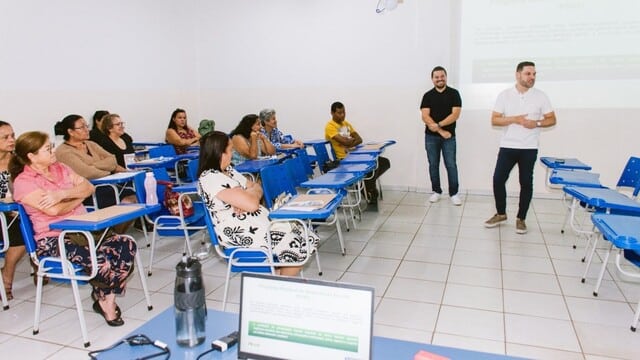 Merendeiras da Reme passam por curso de boas práticas e higiene alimentar - Geral