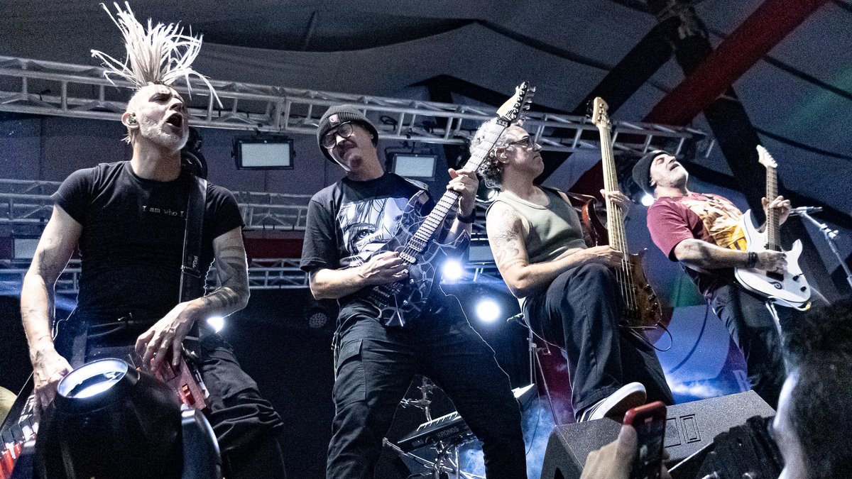 "Caxias promete demais", diz Juninho Afram, vocalista da banda de rock cristão Oficina G3, que se apresenta quinta na cidade