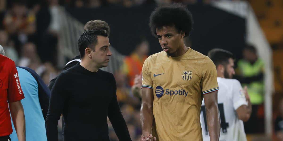 La llamada de Xavi que impidió que Koundé acabara en el Chelsea: "Me gustó la conversación"