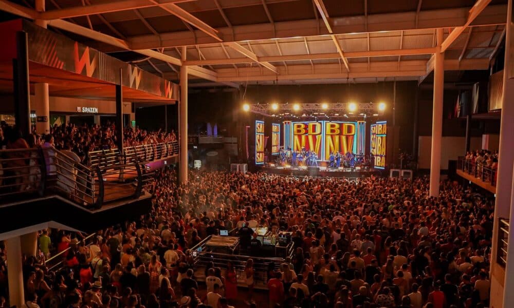 Verão em Guarapari começa com mais de 10 shows no Multiplace Mais