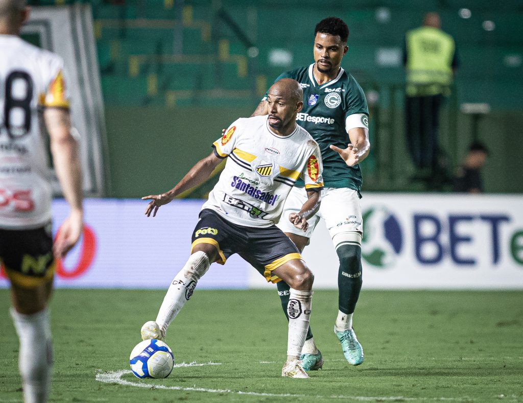 Goiás e Novorizontino duelaram somente uma vez em Goiânia; veja o retrospecto