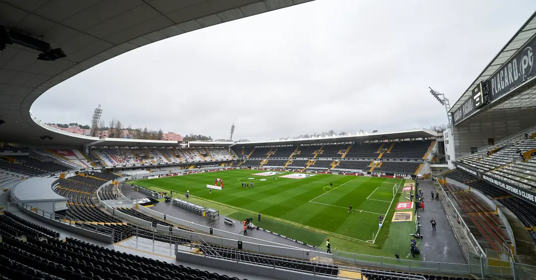 Vitória x Benfica: onde assistir, horário e escalações