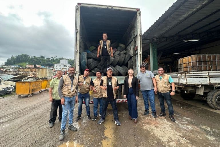 Brusque recolhe pneus, lâmpadas e pilhas em mutirão ecológico – Araguaia 104,5 FM