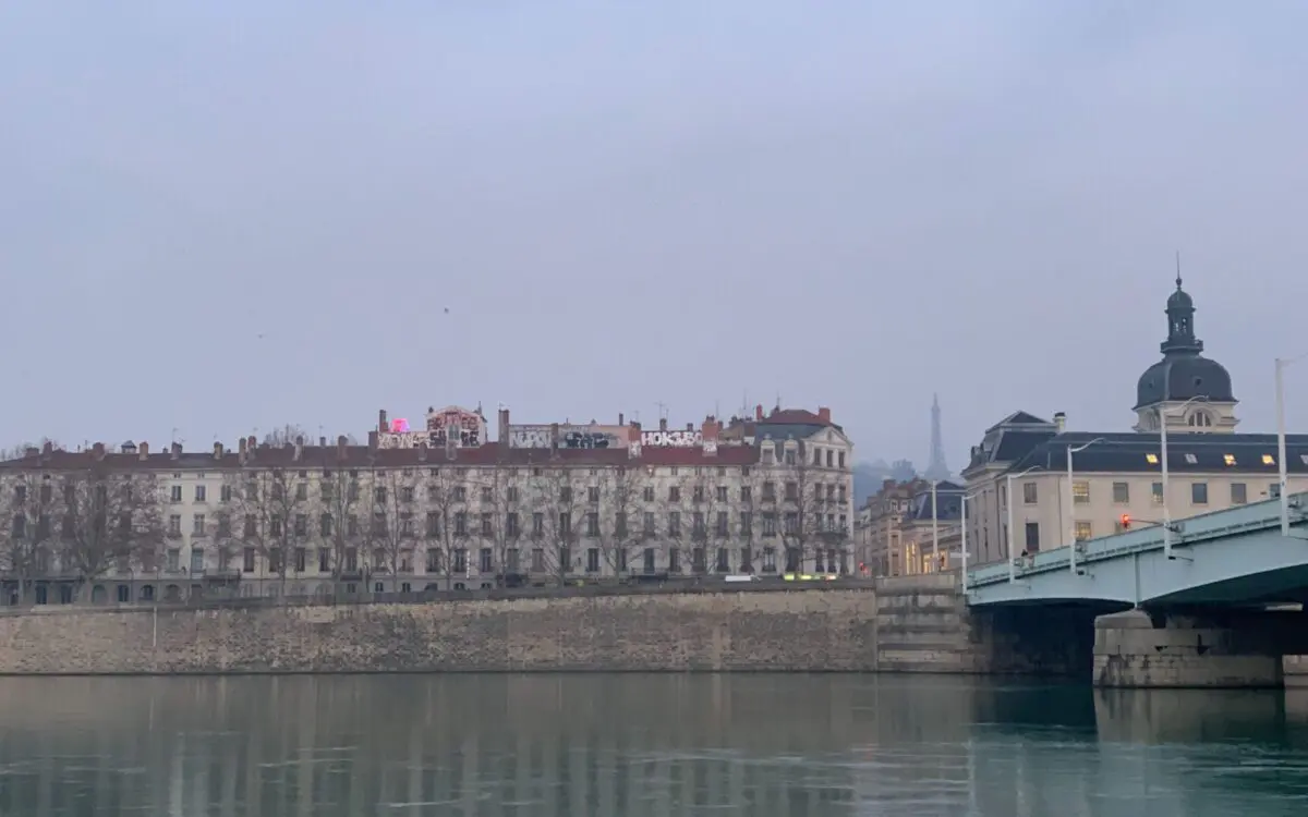 Pollution : une qualité de l'air bonne à moyenne à Lyon dimanche