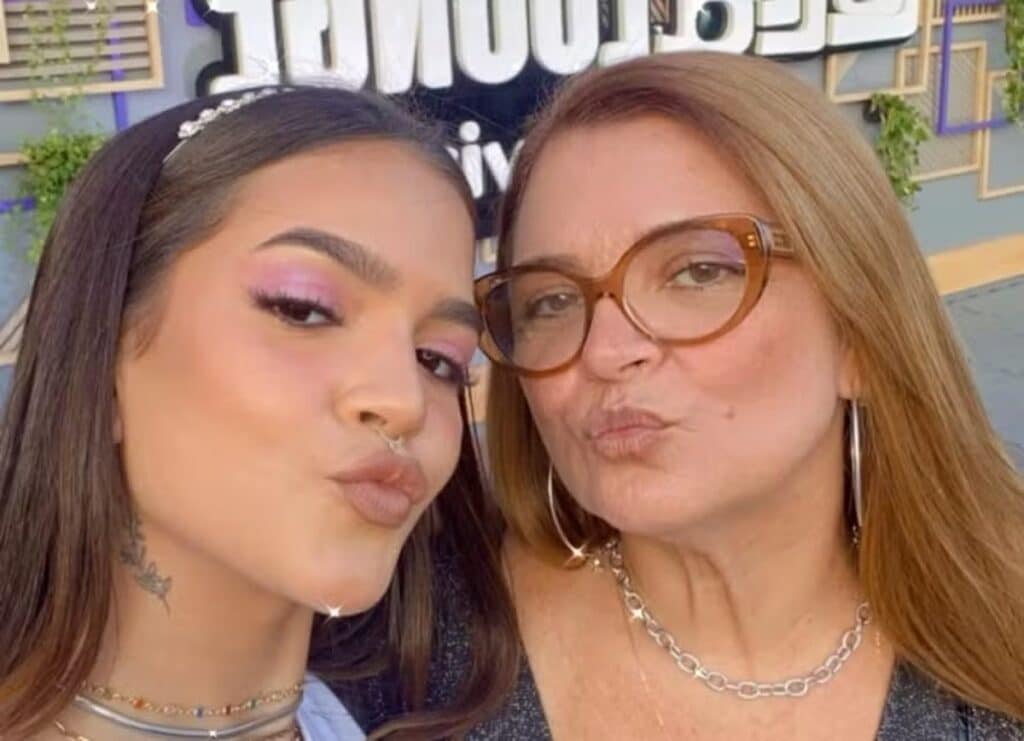 Mãe de Mel Maia é encontrada morta dentro de casa no Rio