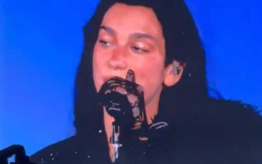 Dua Lipa canta 'Mais Que Nada' durante show no Rio de Janeiro - Globo