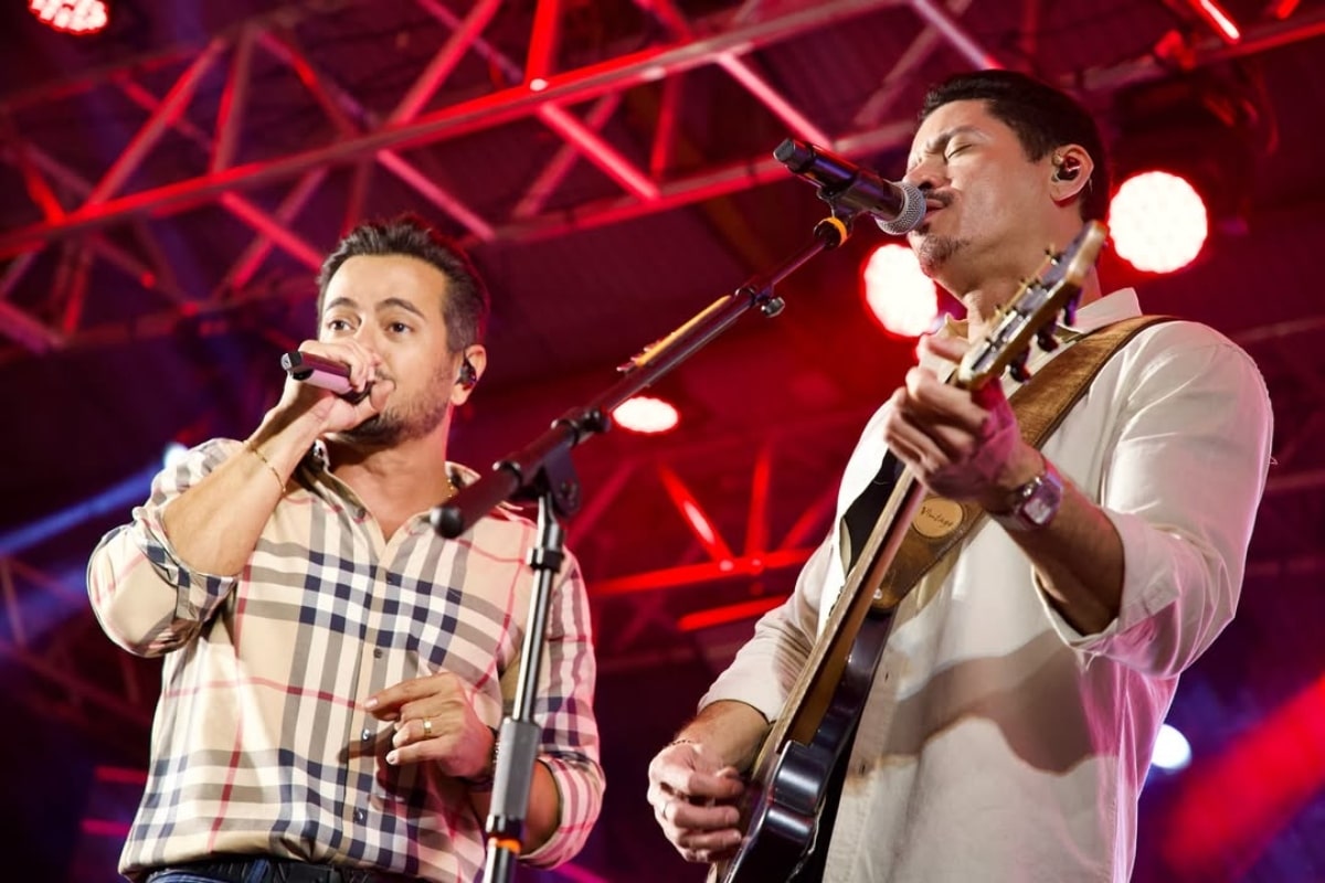 Dupla sertaneja nacional fará dois shows gratuitos em MS