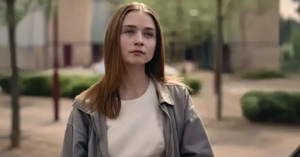 Jessica Barden aparece nos bastidores da série; veja