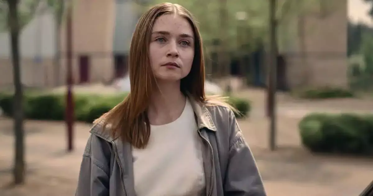 Jessica Barden aparece nos bastidores da série; veja