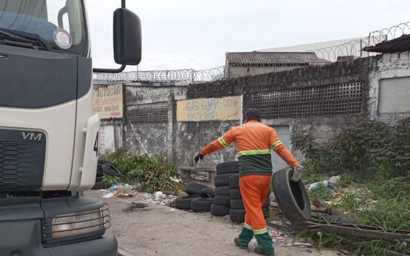 Mais de 5 mil pneus descartados irregularmente são recolhidos em Manaus