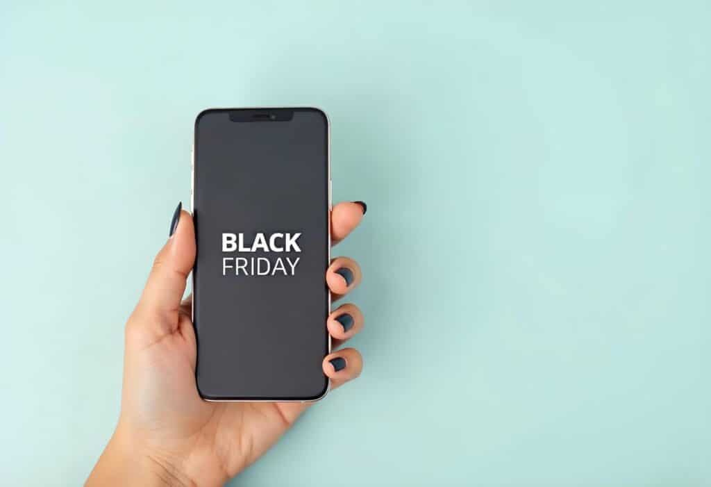 Pesquisa revela melhores horários para comprar na Black Friday