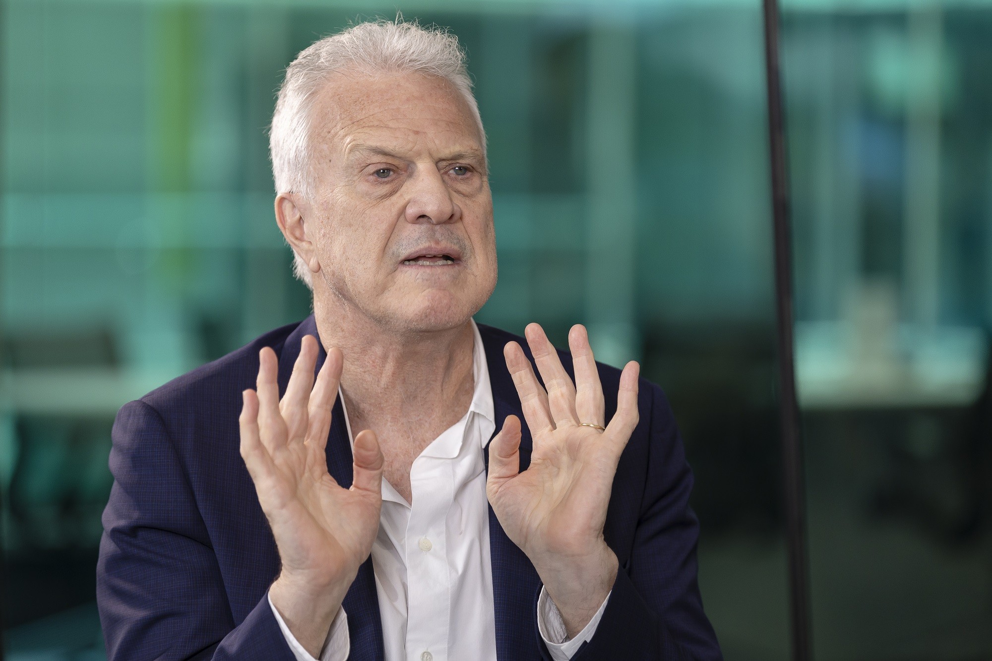 Pedro Bial fala sobre a morte da mãe e reflete sobre finitude