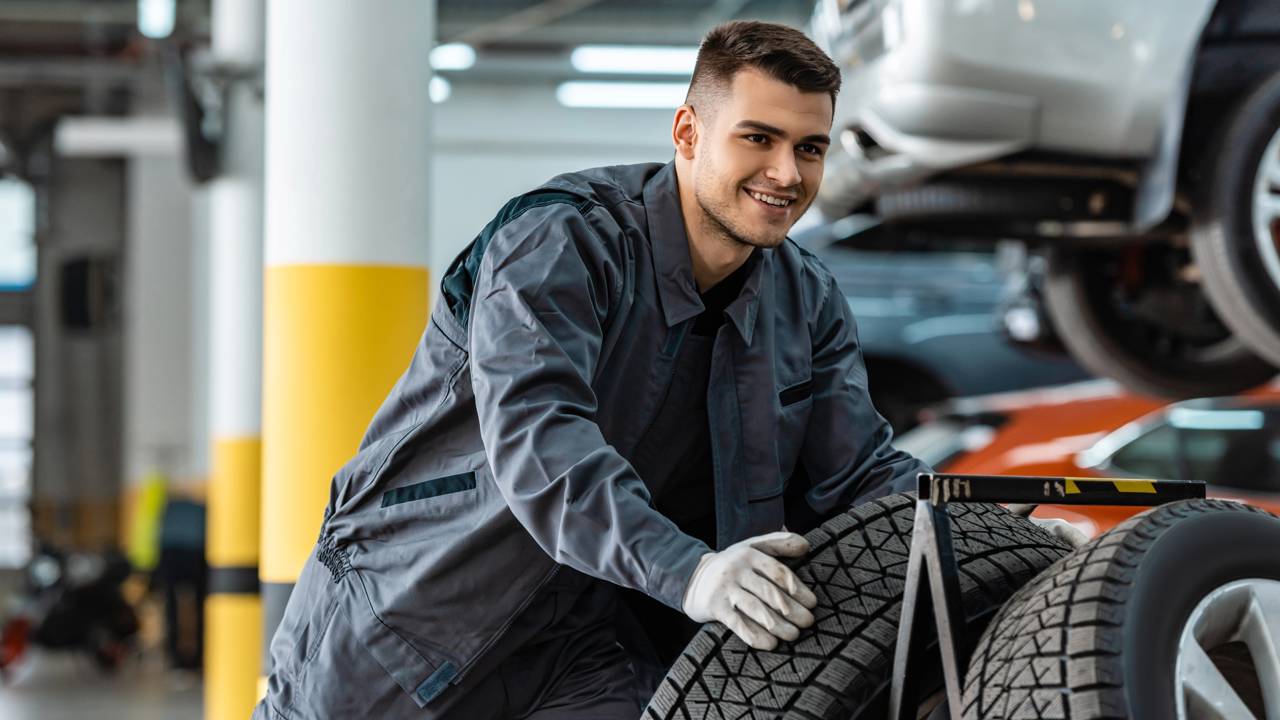 Quanto custa trocar os pneus hoje e quais a diferenças entre eles?