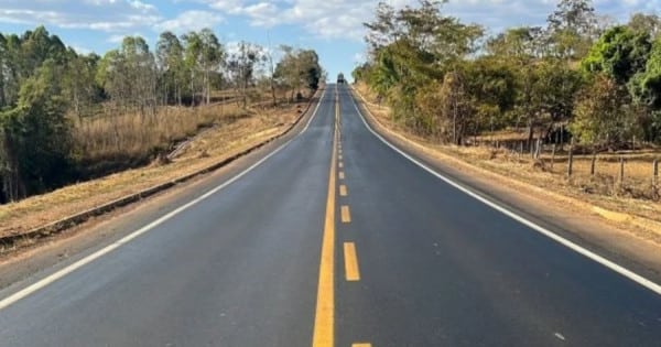 Fabricante é condenada a indenizar motorista após pneu estourar e carro capotar na BR-153