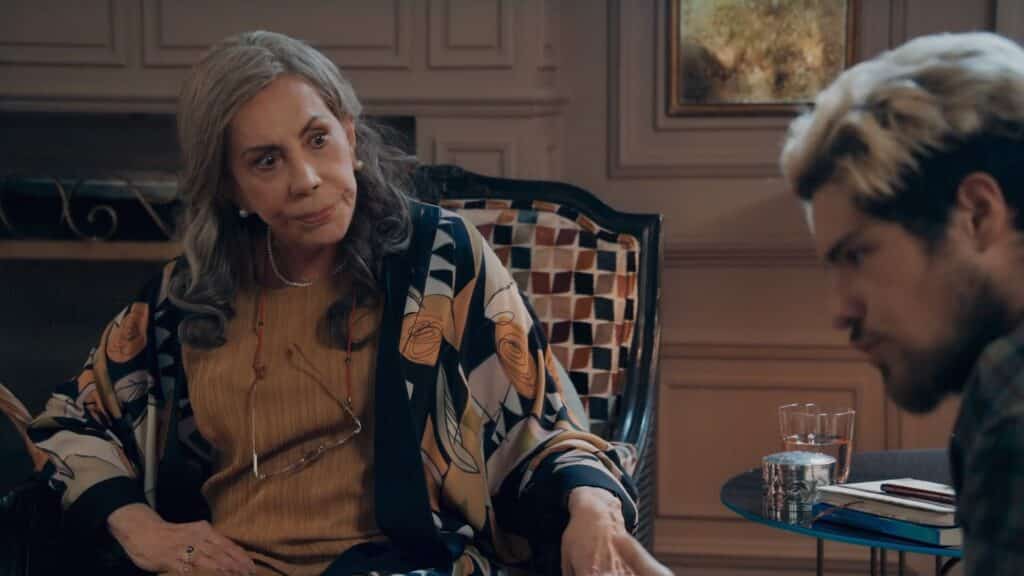 Três Graças: Josefa questiona a Raul quem é o pai do filho de Joélly