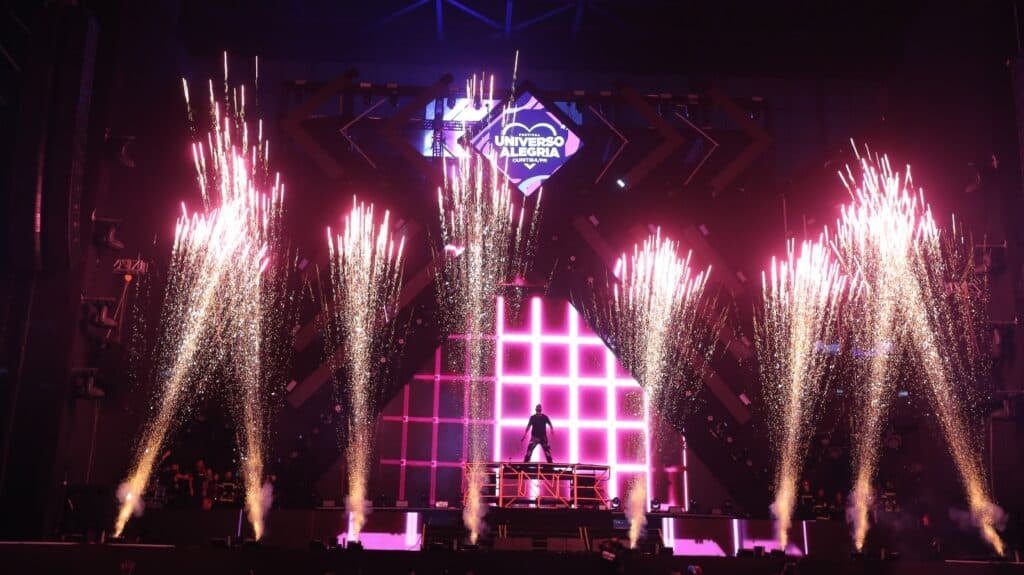 universo-alegria-dennis-dj