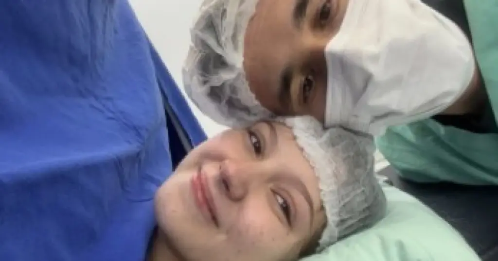 Marido de Isabel Veloso nega alta e detalha quadro da influenciadora