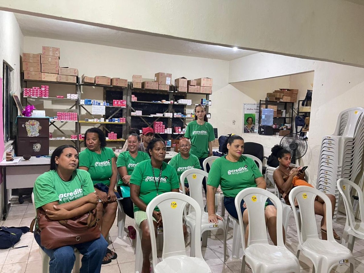 Instituto promove curso de economia criativa para moradores de favelas