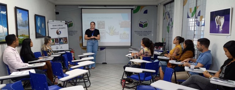 CMA promove curso de Libras para servidores da Casa — Câmara Municipal de Aracaju