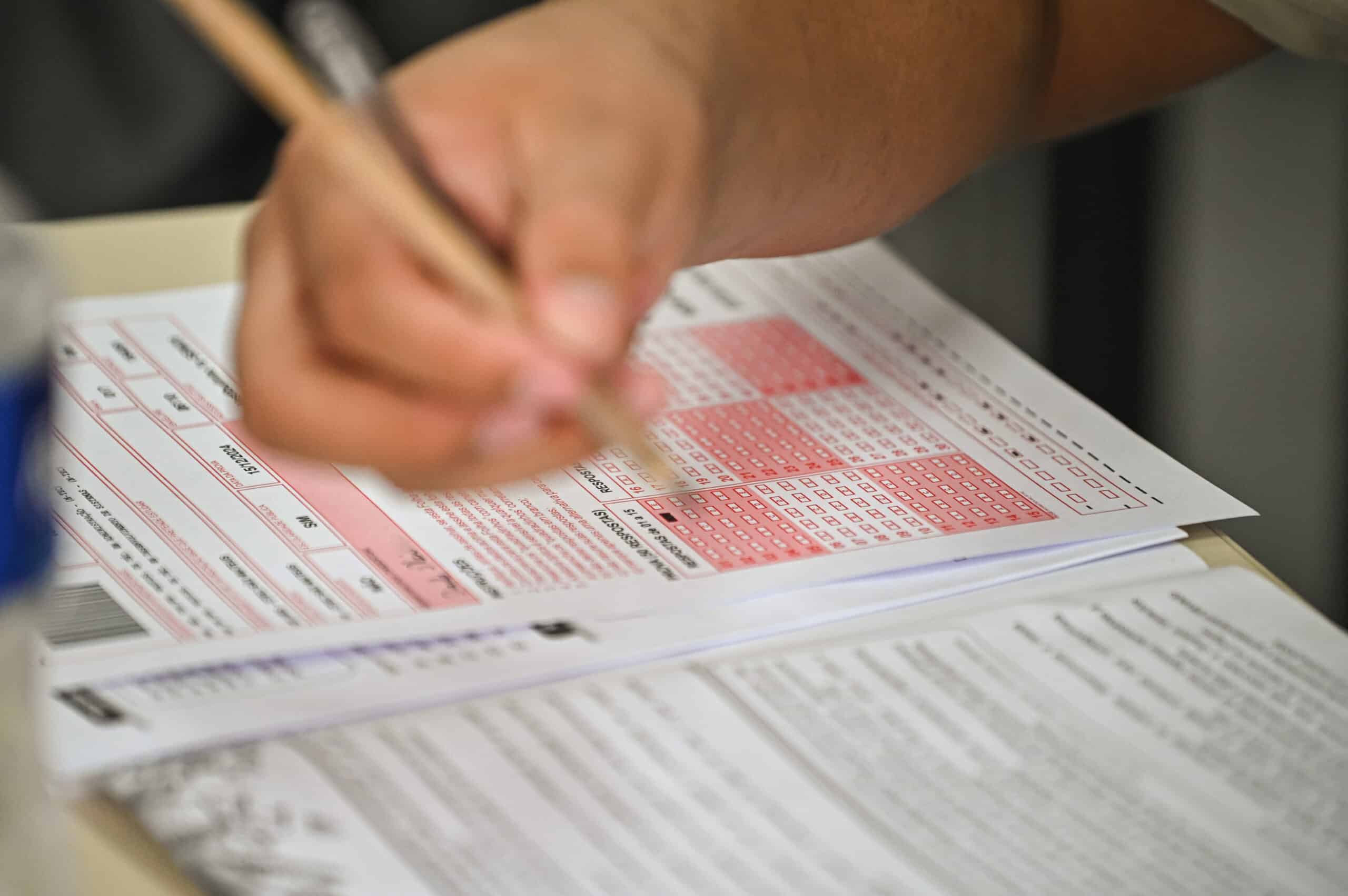 Gabaritos oficiais do Vestibulinho das Etecs saem nesta quarta-feira