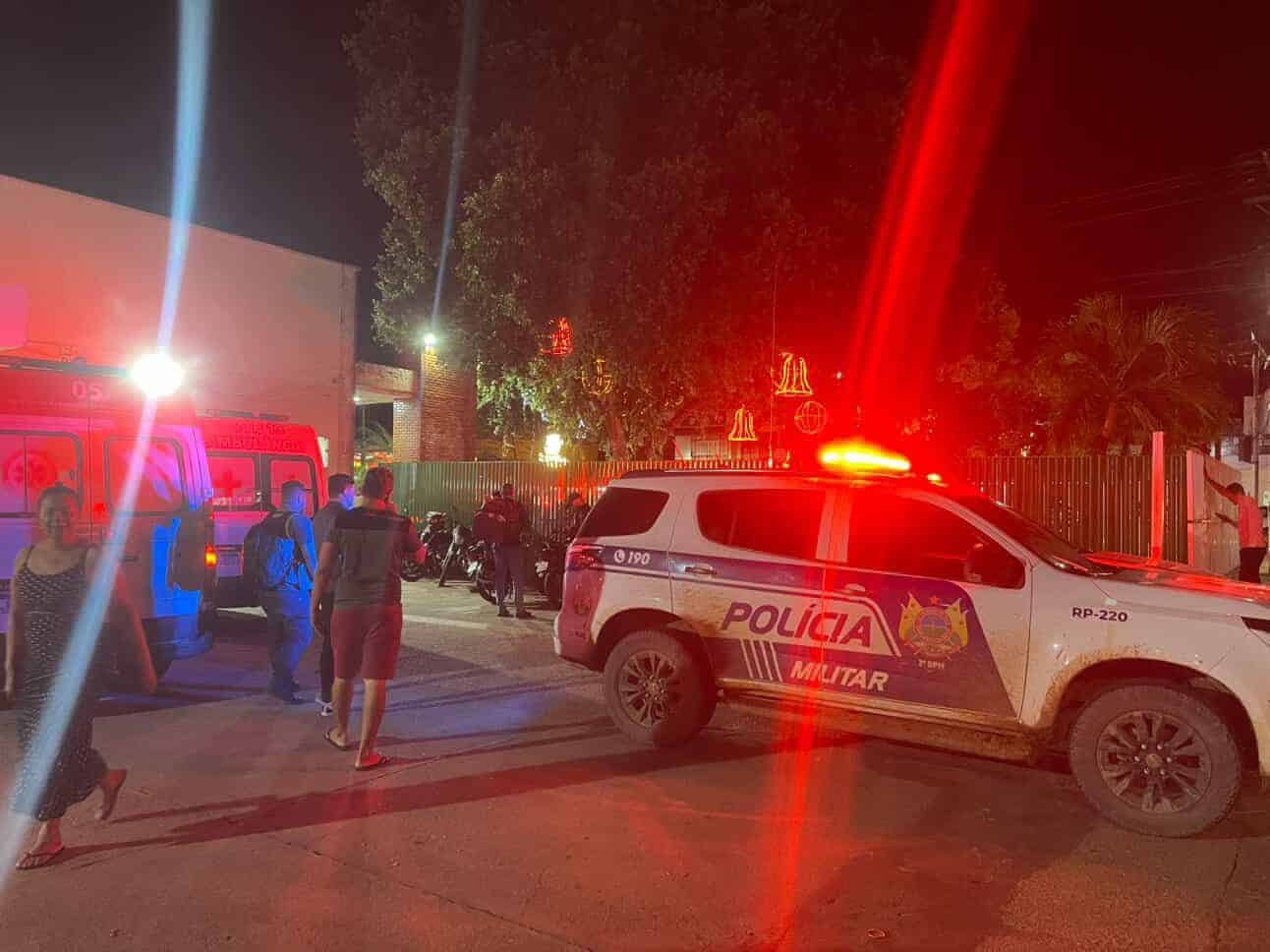 Parentes de idoso internado após AVC são baleados pela PM em PS do AC