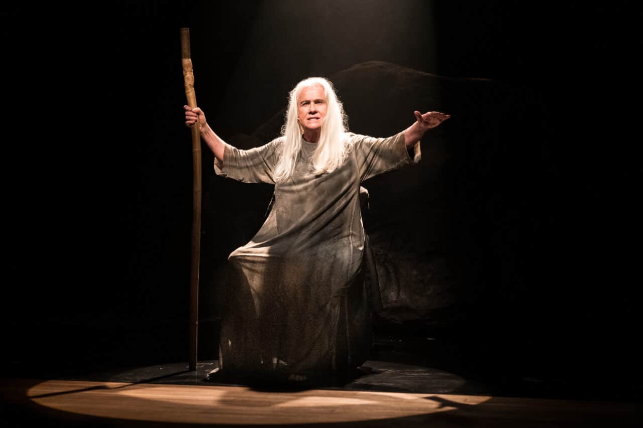 Monólogo estrelado por Vera Holtz retorna a Curitiba em duas apresentações em fevereiro