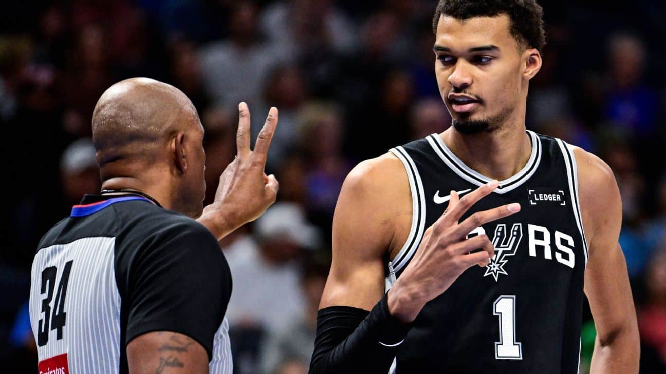 Victor Wembanyama returns to Spurs' starting lineup