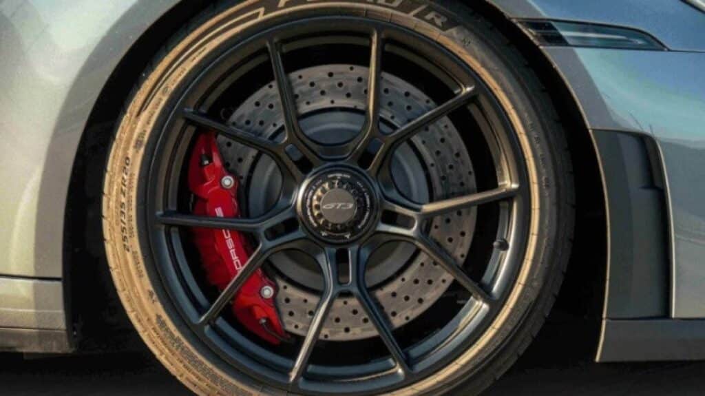 Novo pneu da Pirelli para o Porsche 911 GT3