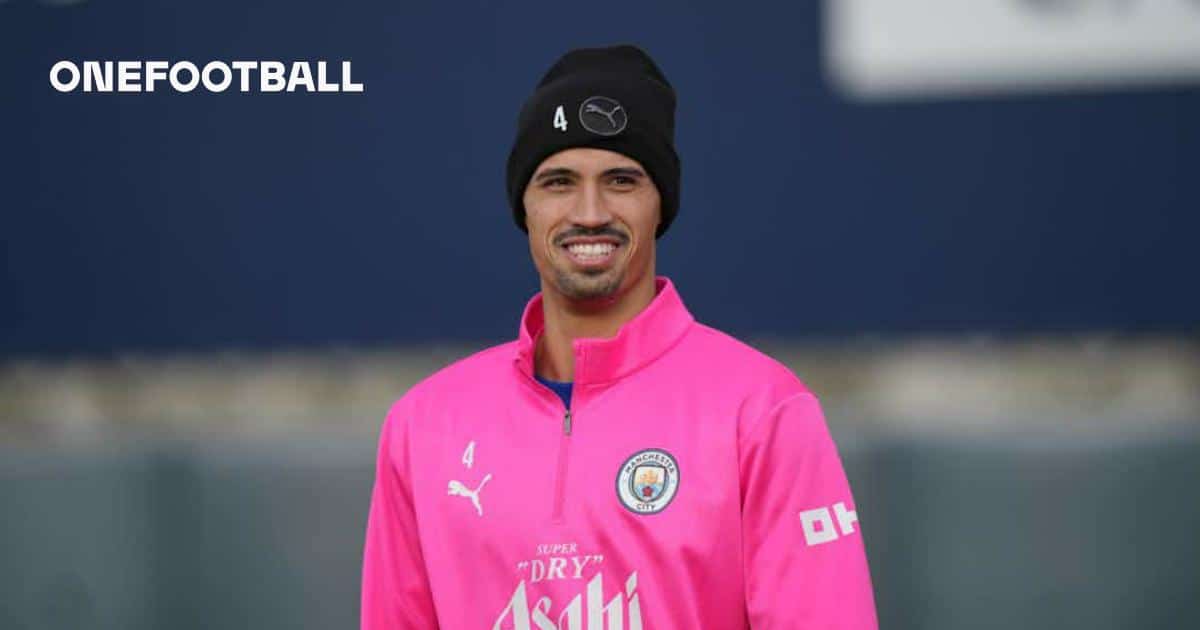 City make one change for trip to Crystal Palace