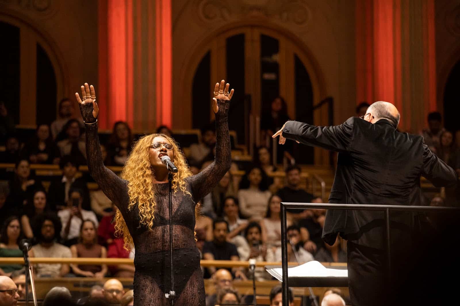 Após shows esgotados, Liniker sugere nova temporada com a Brasil Jazz Sinfônica