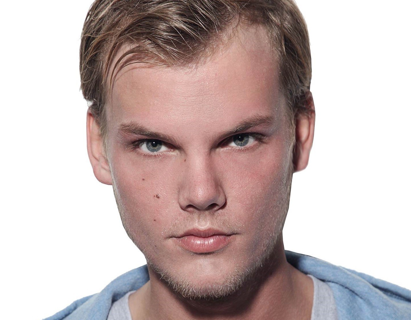 Ex-empresário de Avicii processa a Netflix, acusando-a de difamá-lo com documentário