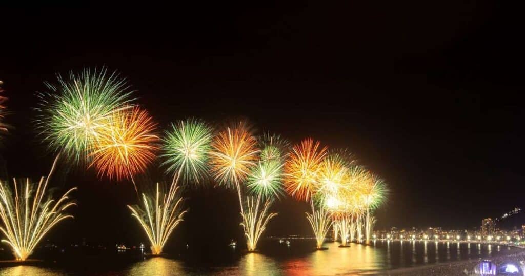 TUDO o que você precisa saber sobre a festa, dos horários dos shows de famosos até como chegar