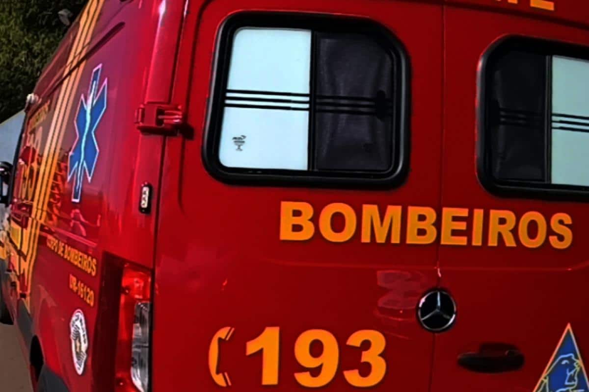 O homem sofreu escoriações e foi medicado no Hospital Unimed.