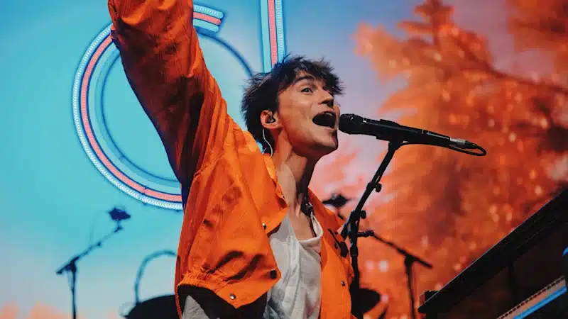 Após 345 shows, este gênio musical moderno encerra sua turnê épica
| cinetotal.com.br