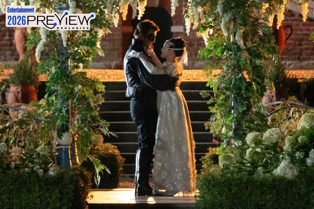 'Bridgerton' showrunner teases season 4's 'juicy conflict' for Benedict