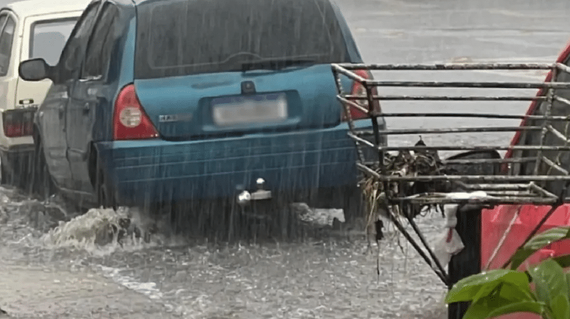 Adolescente é resgatada após ficar presa sob carro durante enxurrada em Goiânia – Diário da Manhã – O Jornal do leitor Inteligente