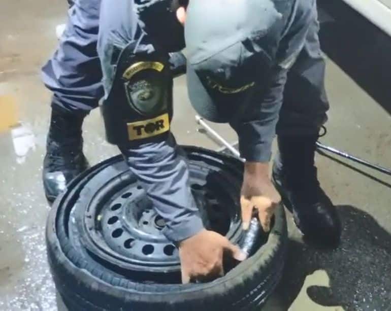 Jovem é preso com quase 18 quilos de maconha escondidos em pneus na região • Marília Notícia