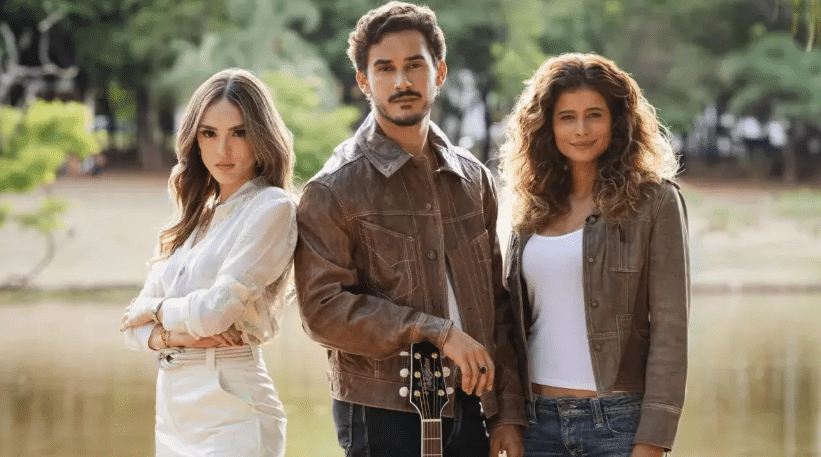 O boné usado em cena foi comprado pelo próprio ator durante as gravações em Caldas Novas