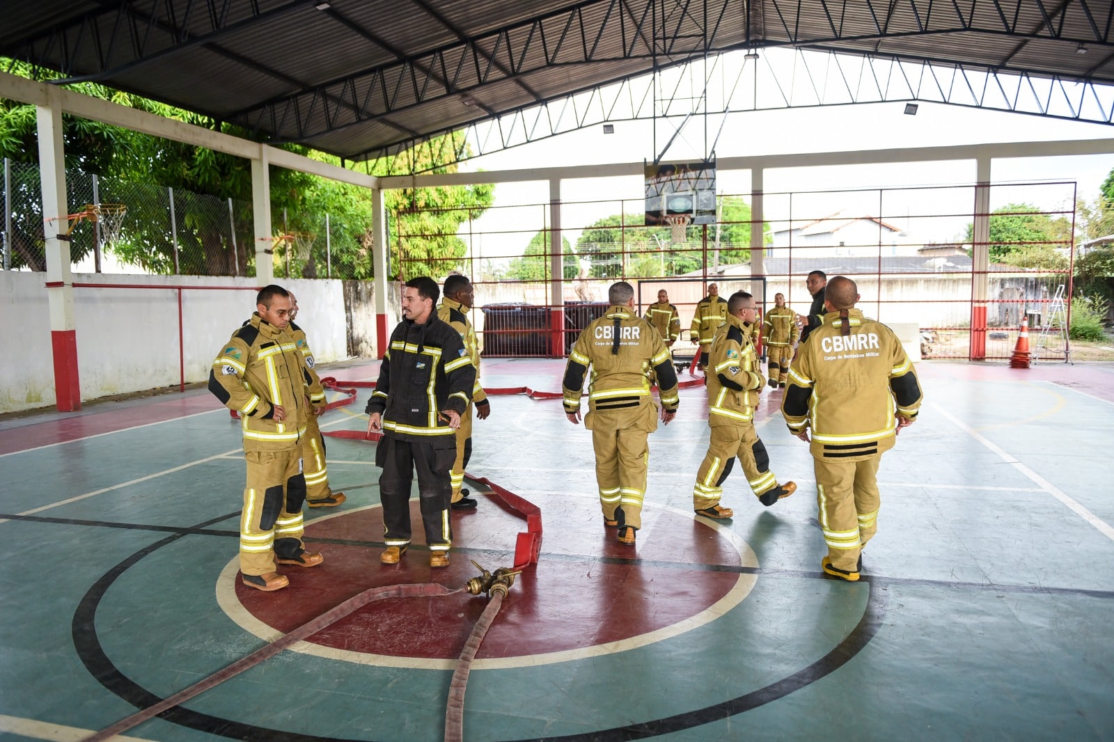 Corpo de Bombeiros promove curso de Operações em Incêndios Urbanos