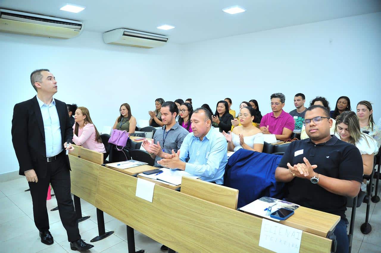 Elema promove curso de Comunicação e Oratória para servidores e público externo