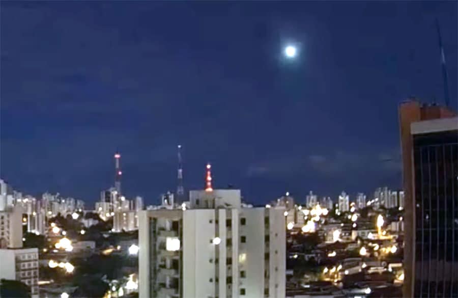 Chuva de meteoros mais intensa do ano será visível em Mato Grosso